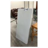PLASTIC FOLDING TABLE, 24 x 48