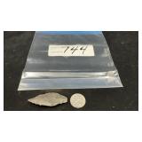 PROJECTILE POINT, GRAY CHERT