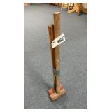 2 SLEDGEHAMMERS
