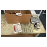 SANDWICH MAKER, BAKING ITEMS