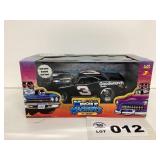 1:24 SCALE MUSCLE MACHINES 69 CAMARO - NASCAR