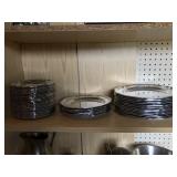 Wilton Holloware Plate Set