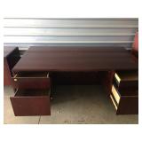 Laminate Desk