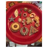 Jewelry Lot - Pins and Broaches
