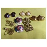 Lot of Earrings