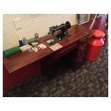 Singer Sewing Machine in great condition