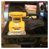 DeWalt Palm Sander