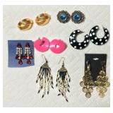 Lot if Earrings