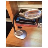 Magnifying Loop with LED Lights Battery Powered