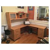 Nice Desk with Hutch