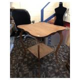 Oak Fern Table