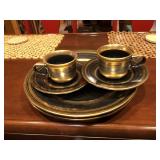 Black/Gold Plate Set