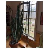 Trellis Stand