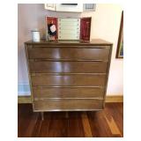 Mid Century Modern 5 Drawer Chest of Drawers