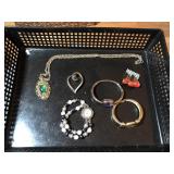 Jewelry lot that includes three watches