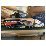 1:32 Valvoline NASCAR Hauler