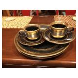 Black/Gold Dish Set
