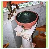 Flower Pot on Column Sink & Faucets
