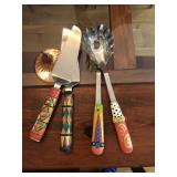 Serving utensils