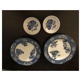 2 Plates and 2 Sauce Bowls