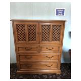 Nice Drexel Chest of Drawers