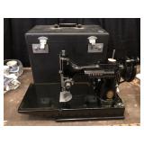 Very Nice Singer Featherweight Sewing Machine