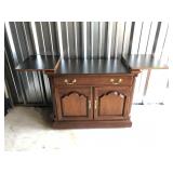 Pretty Bar on Wheels