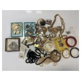 Costume Jewelry - Lot 4