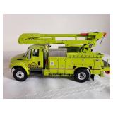 First Gear - IH 4400 Bucket Truck