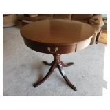 30" Pedestal Table