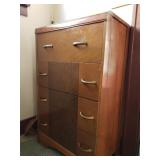 Vintage Dresser - 4 drawers