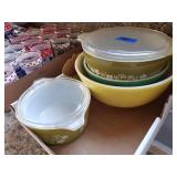 Pyrex Bowls & Casserole Dishes