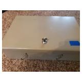 Small Lockbox w/ keys