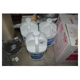 3 Gallons Streetex