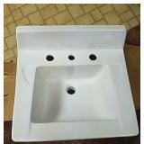 White sink basin