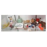 Group including Disney toys, lamp, dwarfs,
