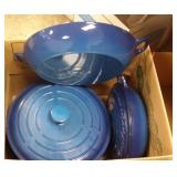 Group of enameled cast iron cookware- Technique