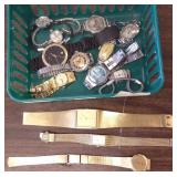 Group including 12 vintage wristwatches- Waltham,