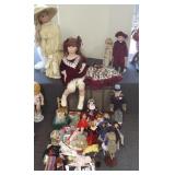 Group of artist dolls including porcelain, etc.