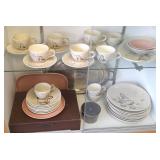Group of Red Wing Bob White dinnerware &