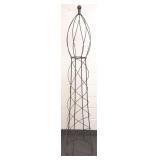 Wrought iron topiary - 18" diameter base x 78"H