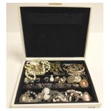 Group of vintage jewelry including cameos, Miriam