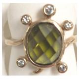 18K turtle motif ring set with fancy cut stone -