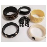 Vintage bakelite, etc. jewelry group