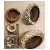 Group of 5 pieces of cast iron garden urns -