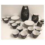 Set of Johann Haviland Papageno demitasse with pot