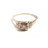 18k white gold 3 stone diamond antique ring - sz