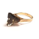 18k gold ring set w/unique fancy cut smoky quartz