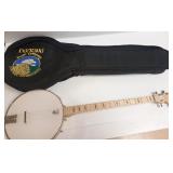 Deering Goodtime banjo with case BJ-1100-H2; 37"
