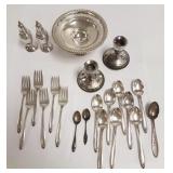 Group of sterling flatware & shakers -approx. 17
